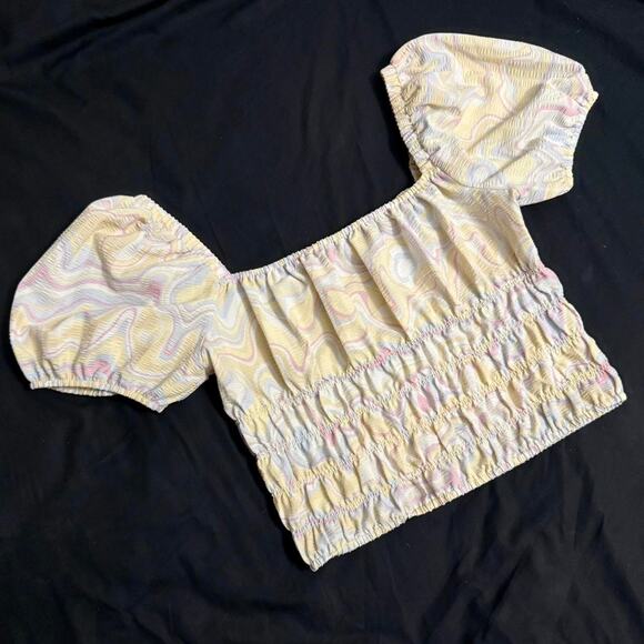 Elodie pastel square neck smocked puff sleeve crop top - Picture 1 of 3
